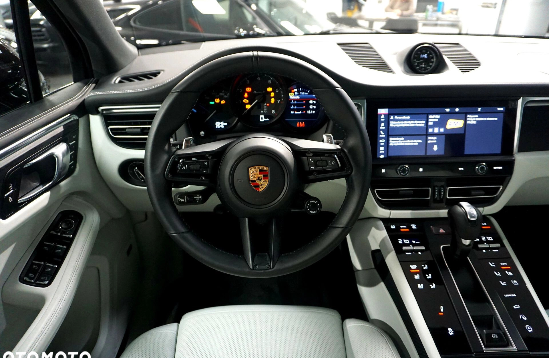 Porsche Macan cena 365000 przebieg: 3122, rok produkcji 2023 z Katowice małe 436
